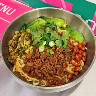Dry Mix Sauerkraut & Pork Rice Noodle / 干拌酸菜肉沫粉/面